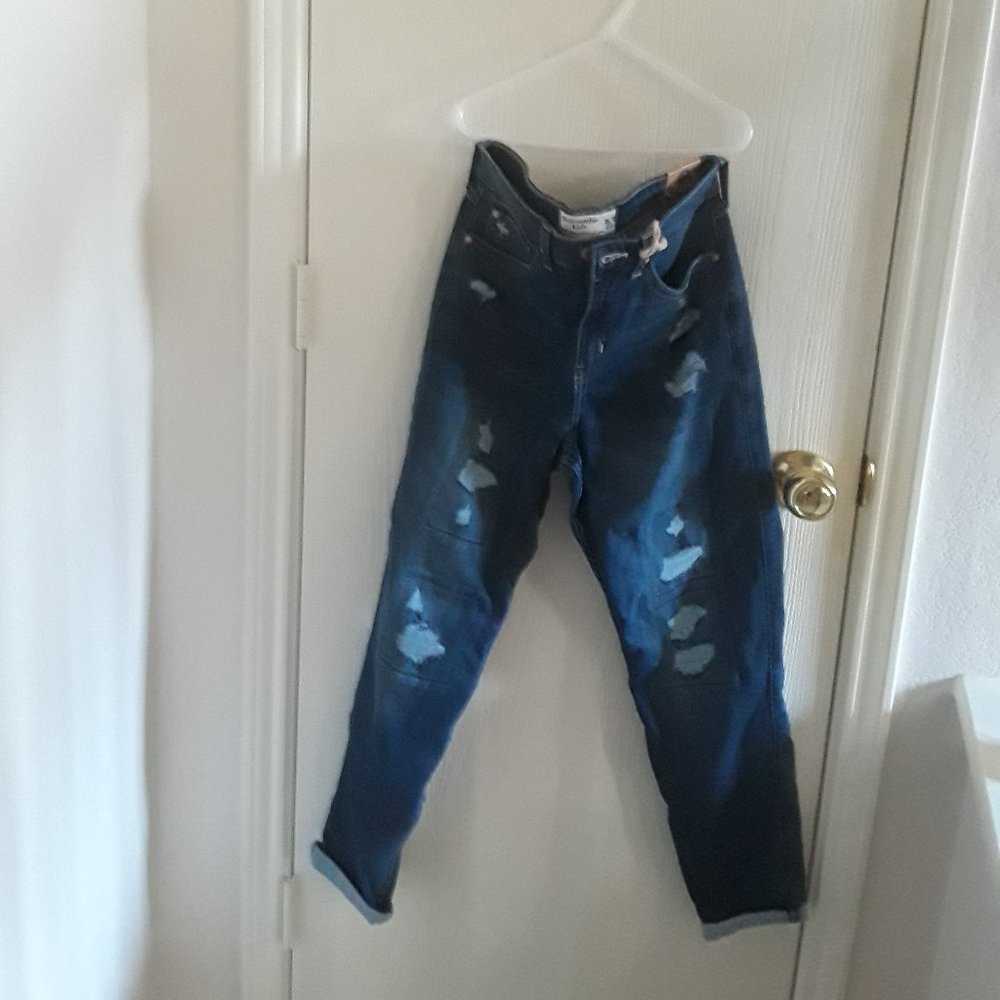 New Abercrombie Girls High Rise Boyfriend Jeans